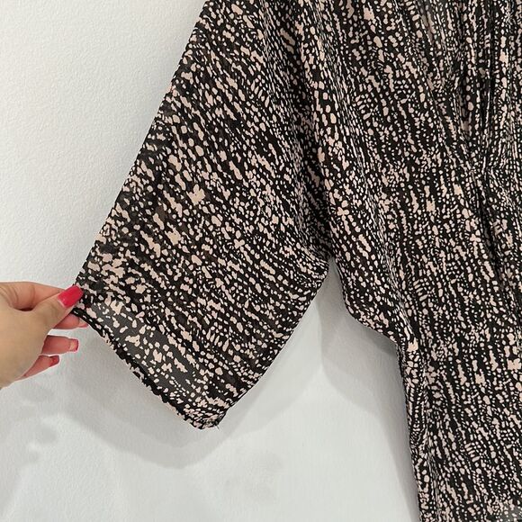 H&M Top/Kimono Woman Black & White Short Sleeves Sz 8 - Picture 4 of 12